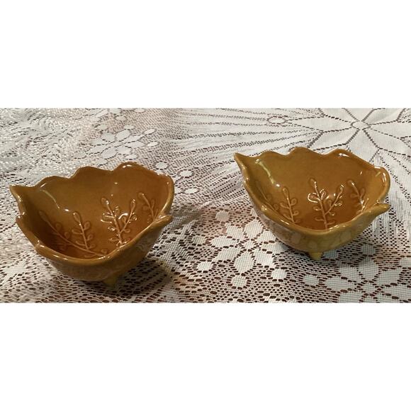 Set of 2 Pier 1 Imports Yellow Golden Leaf Footed Bowls Fall Stoneware - Picture 4 of 8